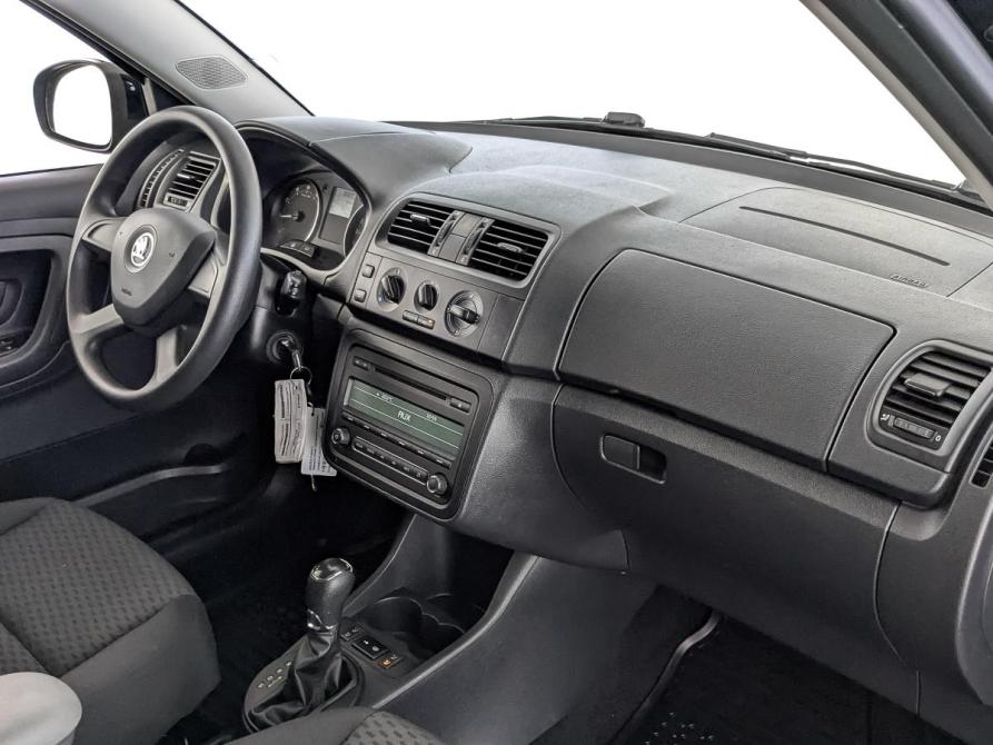 Skoda Fabia II Рестайлинг Москва  - изображение 13
