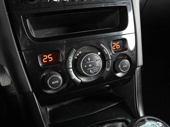 Peugeot 408 I с пробегом 2012 года, цена 540 000 рублей, 236783 км, седан, Автокод Объявления