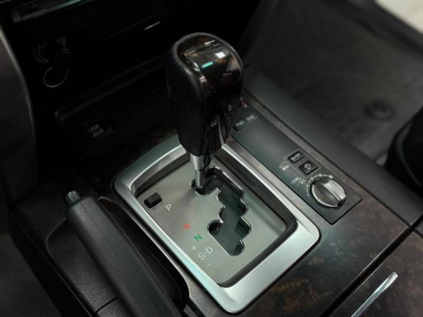 Toyota Land Cruiser 200 Series Рестайлинг 1 с пробегом 2013 года, цена 3 750 000 рублей, 227623 км, внедорожник, Автокод Объявления