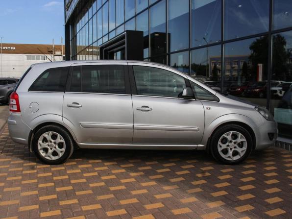 Opel Zafira B Рестайлинг с пробегом 2011 года, цена 570 000 рублей, 149000 км, компактвэн, Автокод Объявления