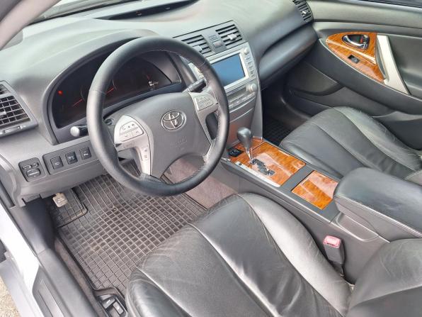 Toyota Camry VI (XV40) Рестайлинг с пробегом 2011 года, цена 1 280 000 рублей, 308000 км, седан, Автокод Объявления