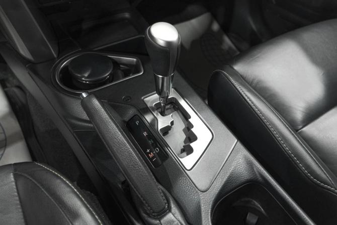 Toyota RAV4 IV (XA40) Рестайлинг с пробегом 2015 года, цена 2 429 000 рублей, 202000 км, внедорожник, Автокод Объявления