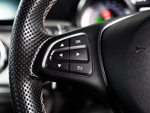 Mercedes-Benz CLA I (C117 X117) с пробегом 2015 года, цена 1 325 000 рублей, 64380 км, седан, Автокод Объявления
