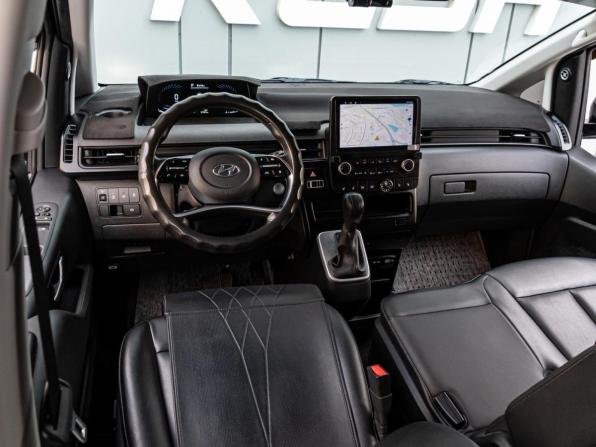 Hyundai Staria I с пробегом 2021 года, цена 4 930 000 рублей, 51941 км, минивэн, Автокод Объявления