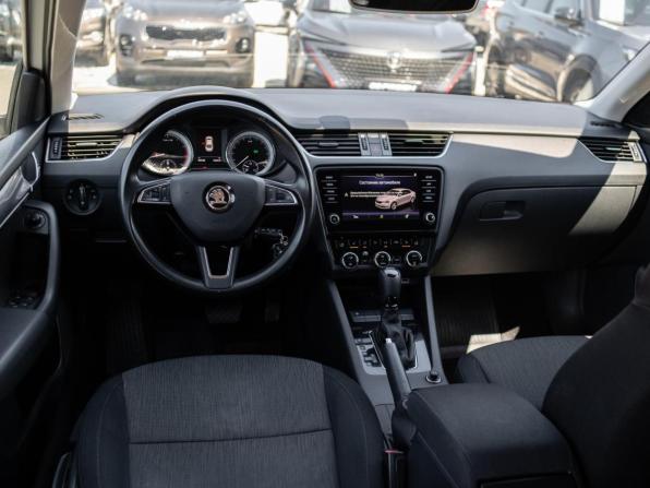 Skoda Octavia III (A7) Рестайлинг с пробегом 2018 года, цена 2 200 000 рублей, 95539 км, лифтбек, Автокод Объявления