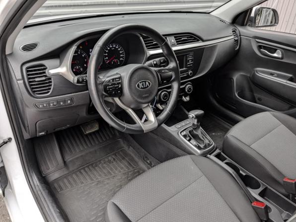Kia Rio IV Рестайлинг с пробегом 2021 года, цена 1 370 000 рублей, 80362 км, седан, Автокод Объявления