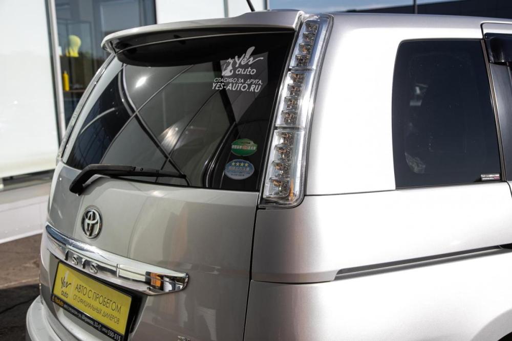 Toyota ISis I Рестайлинг Иркутск  - изображение 7