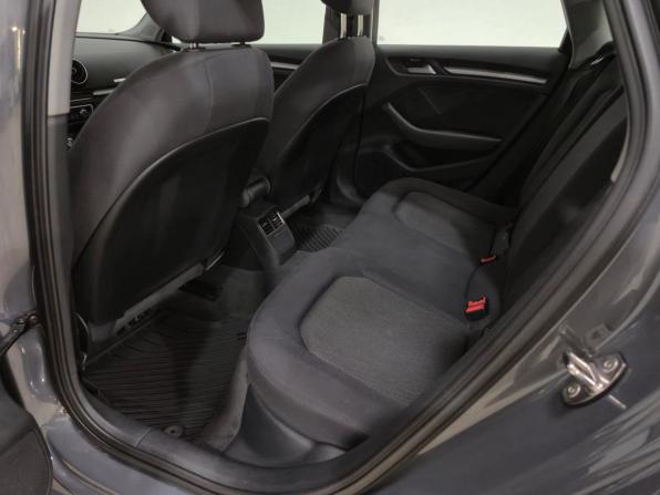 Audi A3 III (8V) Рестайлинг с пробегом 2018 года, цена 2 100 000 рублей, 89323 км, седан, Автокод Объявления