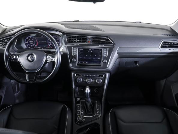 Volkswagen Tiguan II с пробегом 2017 года, цена 2 299 000 рублей, 179729 км, внедорожник, Автокод Объявления