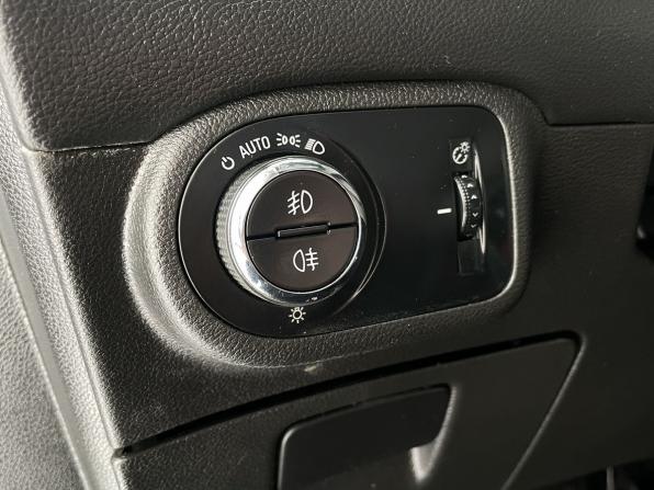 Opel Zafira C с пробегом 2013 года, цена 975 000 рублей, 228568 км, компактвэн, Автокод Объявления