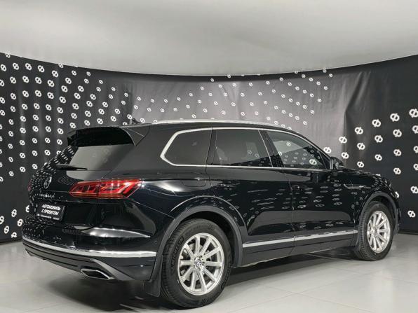 Volkswagen Touareg III с пробегом 2021 года, цена 5 900 000 рублей, 71094 км, внедорожник, Автокод Объявления