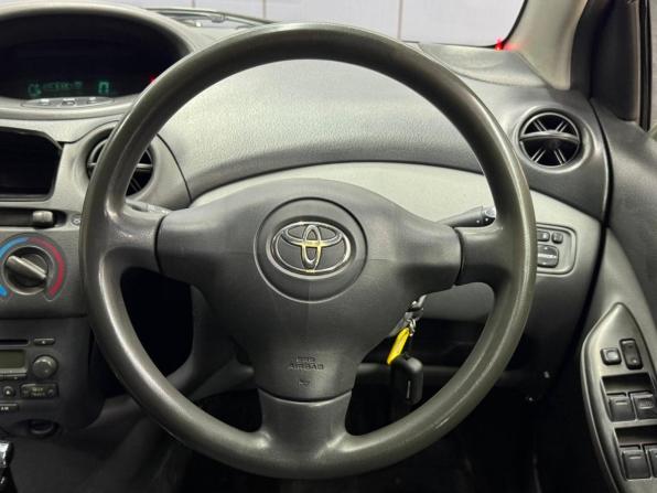 Toyota Vitz I (P10) с пробегом 2002 года, цена 449 000 рублей, 219249 км, хэтчбек, Автокод Объявления
