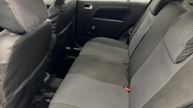 Ford Fusion I Рестайлинг с пробегом 2006 года, цена 375 000 рублей, 143500 км, хэтчбек, Автокод Объявления