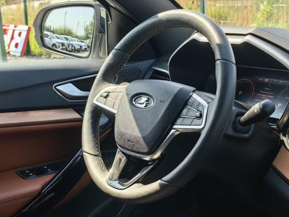 Lada (ВАЗ) Vesta I Рестайлинг (NG) с пробегом 2024 года, цена 1 529 000 рублей, 26000 км, универсал, Автокод Объявления