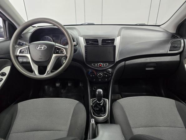 Hyundai Solaris I с пробегом 2012 года, цена 825 000 рублей, 178000 км, хэтчбек, Автокод Объявления