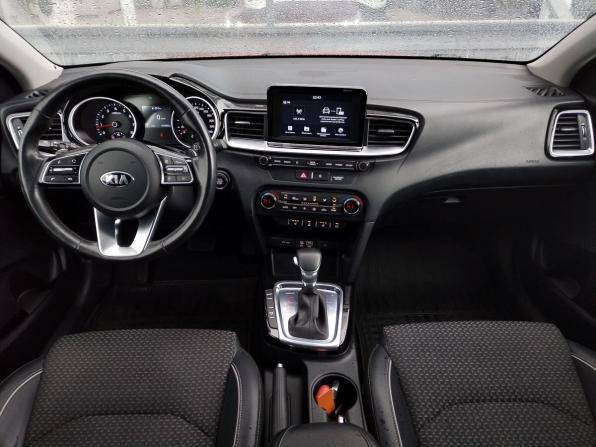 Kia Ceed III с пробегом 2018 года, цена 1 550 000 рублей, 105000 км, хэтчбек, Автокод Объявления