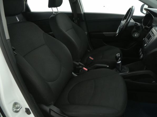 Kia Rio III Рестайлинг с пробегом 2016 года, цена 648 000 рублей, 228600 км, седан, Автокод Объявления