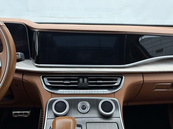 Hongqi H9 I с пробегом 2023 года, цена 3 717 000 рублей, 33636 км, седан, Автокод Объявления