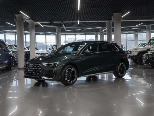 Audi A3 IV (8Y) Рестайлинг с пробегом 2025 года, цена 4 050 000 рублей, 11 км, хэтчбек, Автокод Объявления