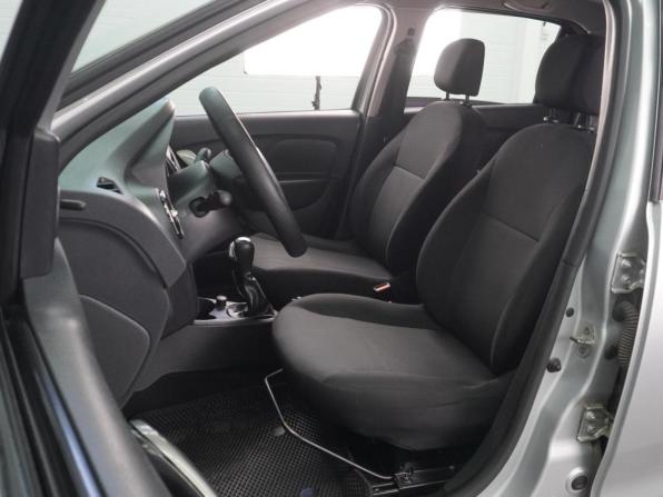 Renault Logan I Рестайлинг с пробегом 2015 года, цена 744 000 рублей, 159206 км, седан, Автокод Объявления