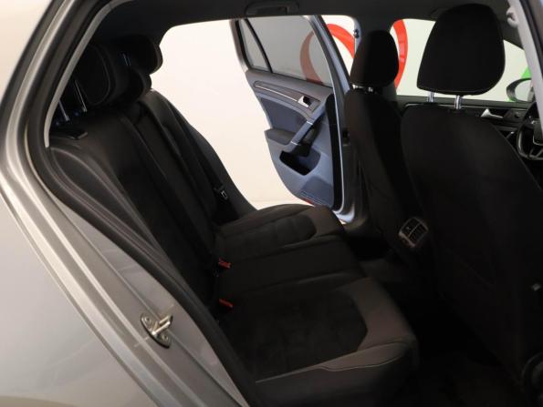 Volkswagen Golf VII с пробегом 2015 года, цена 1 475 000 рублей, 116550 км, хэтчбек, Автокод Объявления