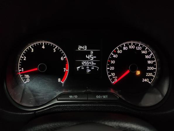 Volkswagen Polo V Рестайлинг с пробегом 2017 года, цена 950 000 рублей, 125540 км, седан, Автокод Объявления