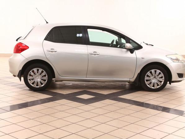 Toyota Auris I с пробегом 2008 года, цена 585 000 рублей, 135000 км, хэтчбек, Автокод Объявления