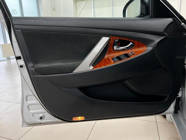 Toyota Camry VI (XV40) Рестайлинг с пробегом 2011 года, цена 1 260 000 рублей, 230505 км, седан, Автокод Объявления