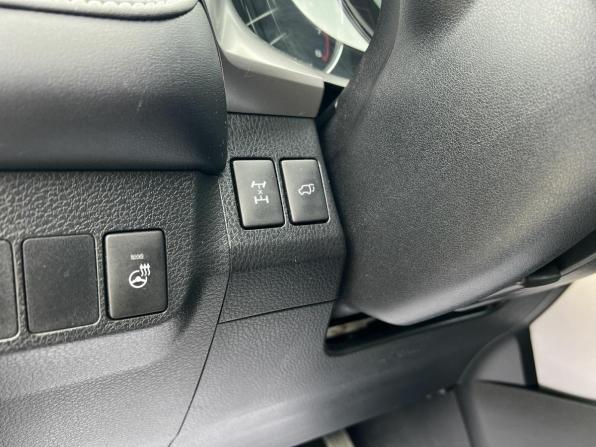 Toyota RAV4 IV (XA40) Рестайлинг с пробегом 2019 года, цена 3 190 000 рублей, 36520 км, внедорожник, Автокод Объявления