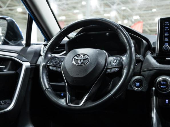 Toyota RAV4 V (XA50) с пробегом 2020 года, цена 3 349 777 рублей, 127386 км, внедорожник, Автокод Объявления