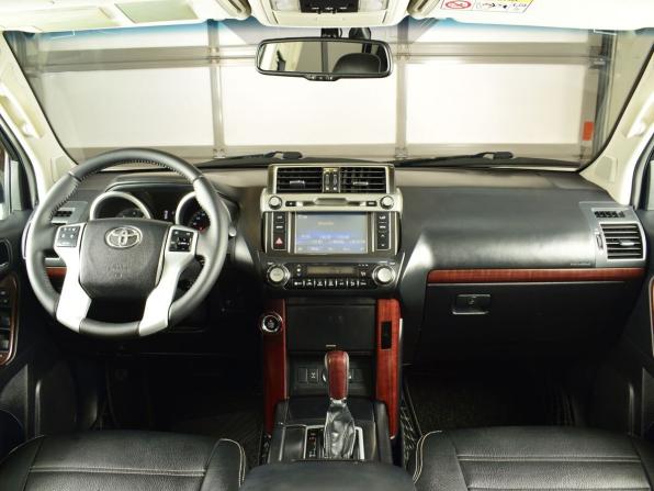 Toyota Land Cruiser Prado 150 Series Рестайлинг 1 с пробегом 2014 года, цена 3 599 995 рублей, 281791 км, внедорожник, Автокод Объявления