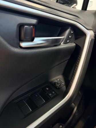 Toyota RAV4 V (XA50) с пробегом 2019 года, цена 2 990 000 рублей, 107801 км, внедорожник, Автокод Объявления