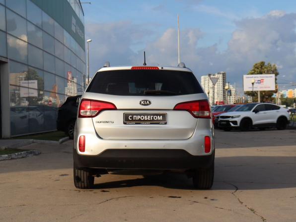 Kia Sorento II с пробегом 2012 года, цена 1 650 000 рублей, 171058 км, внедорожник, Автокод Объявления