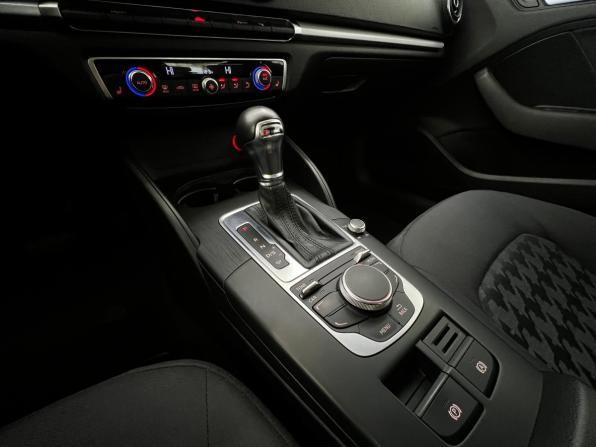 Audi A3 III (8V) с пробегом 2015 года, цена 1 580 000 рублей, 130684 км, седан, Автокод Объявления