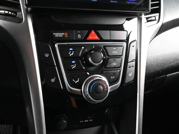 Hyundai i30 II с пробегом 2012 года, цена 929 000 рублей, 225302 км, хэтчбек, Автокод Объявления