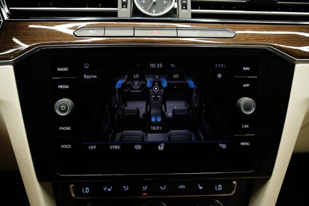 Volkswagen Passat B8 Крым  - изображение 21