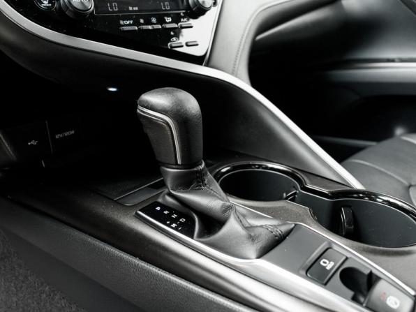 Toyota Camry VIII (XV70) Рестайлинг с пробегом 2021 года, цена 2 750 000 рублей, 92662 км, седан, Автокод Объявления