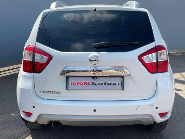 Nissan Terrano III (D10) с пробегом 2015 года, цена 920 000 рублей, 126046 км, внедорожник, Автокод Объявления