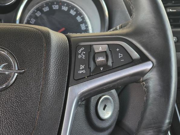 Opel Mokka I с пробегом 2013 года, цена 1 299 000 рублей, 132915 км, внедорожник, Автокод Объявления