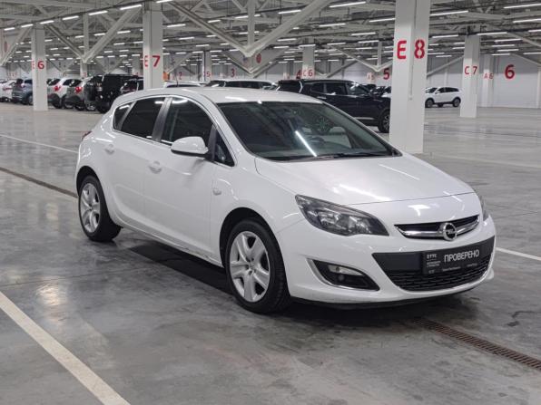 Opel Astra J Рестайлинг с пробегом 2014 года, цена 799 000 рублей, 97932 км, хэтчбек, Автокод Объявления