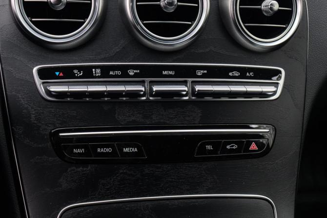 Mercedes-Benz C-Класс IV (W205) Рестайлинг с пробегом 2019 года, цена 2 210 000 рублей, 114065 км, седан, Автокод Объявления