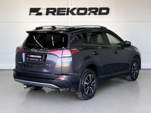Toyota RAV4 IV (XA40) Рестайлинг с пробегом 2015 года, цена 1 879 000 рублей, 248761 км, внедорожник, Автокод Объявления