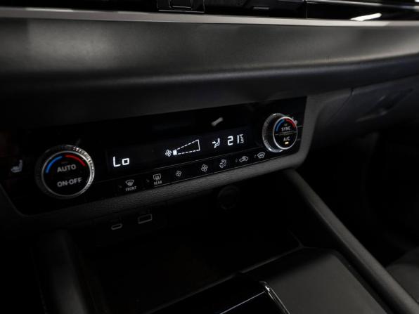 Mitsubishi Outlander IV с пробегом 2022 года, цена 4 050 000 рублей, 58520 км, внедорожник, Автокод Объявления