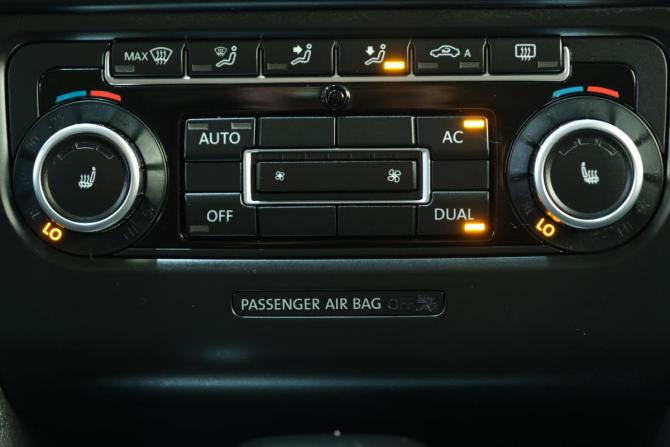 Volkswagen Golf VI с пробегом 2009 года, цена 719 000 рублей, 245000 км, хэтчбек, Автокод Объявления