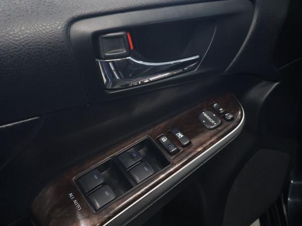 Toyota Camry VII (XV50) Рестайлинг с пробегом 2015 года, цена 1 790 000 рублей, 215539 км, седан, Автокод Объявления
