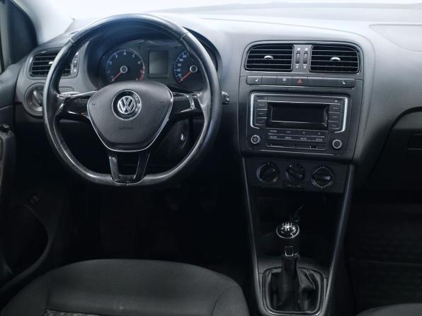 Volkswagen Polo V Рестайлинг с пробегом 2016 года, цена 813 000 рублей, 135879 км, седан, Автокод Объявления