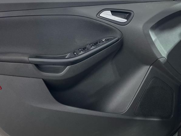 Ford Focus III с пробегом 2013 года, цена 845 000 рублей, 137462 км, седан, Автокод Объявления