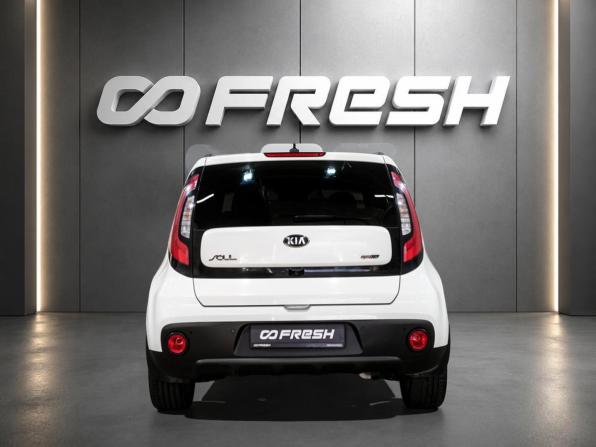Kia Soul II Рестайлинг с пробегом 2017 года, цена 1 329 000 рублей, 244512 км, хэтчбек, Автокод Объявления