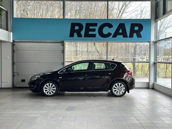 Opel Astra J Рестайлинг с пробегом 2014 года, цена 970 000 рублей, 129427 км, хэтчбек, Автокод Объявления
