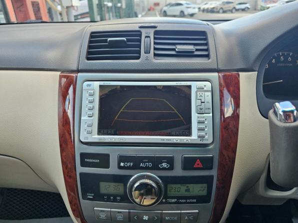 Toyota Ipsum II (M20) Рестайлинг с пробегом 2003 года, цена 799 000 рублей, 312501 км, минивэн, Автокод Объявления